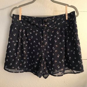 LC Lauren Conrad Blue Floral Pleated Shorts